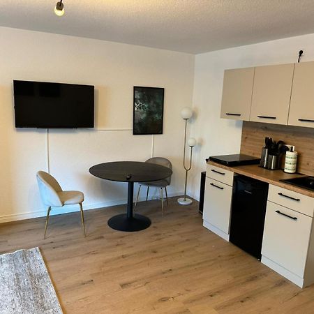 Studio Zimmer In Innenstadt Καρλσρούη Εξωτερικό φωτογραφία